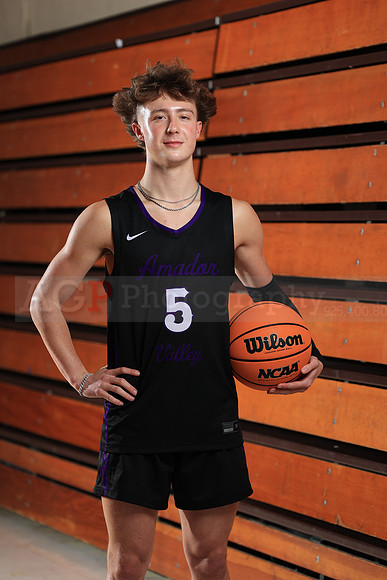 AVHS_Varsity_BB039