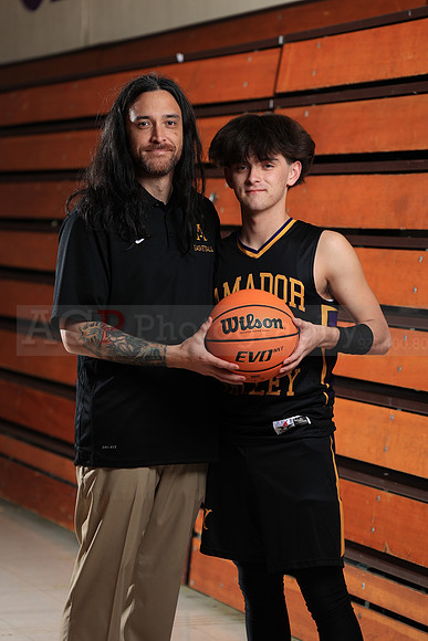 AVHS_Varsity_BB054