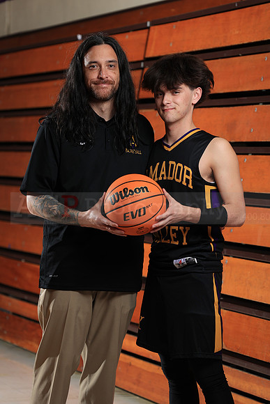 AVHS_Varsity_BB058