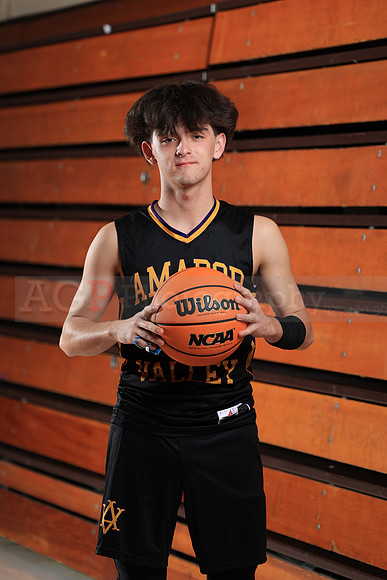 AVHS_Varsity_BB048
