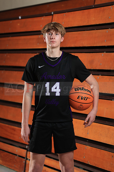 AVHS_Varsity_BB087