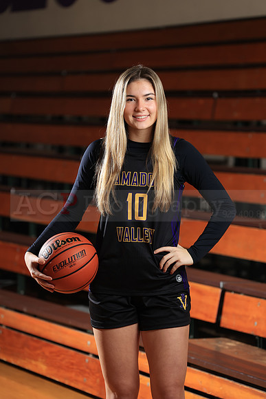 AVHS_Girls_Varsity_BB018