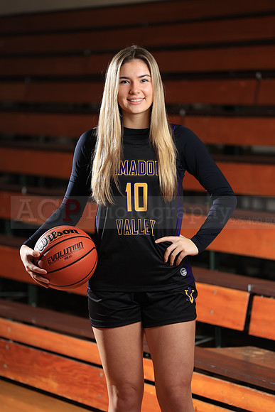 AVHS_Girls_Varsity_BB019