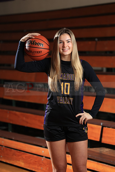 AVHS_Girls_Varsity_BB024