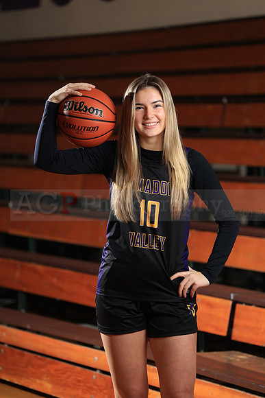 AVHS_Girls_Varsity_BB027