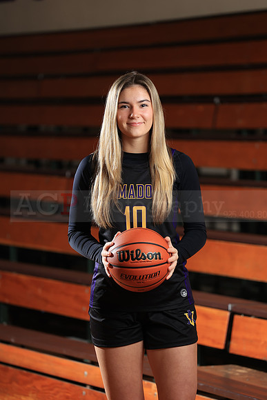 AVHS_Girls_Varsity_BB028