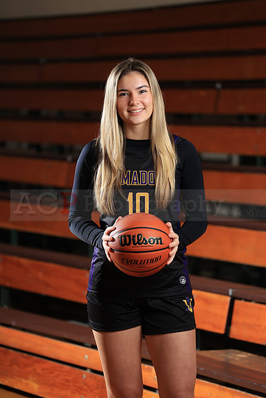 AVHS_Girls_Varsity_BB030