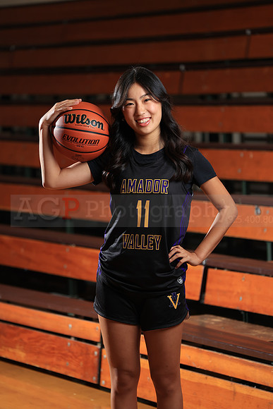 AVHS_Girls_Varsity_BB035