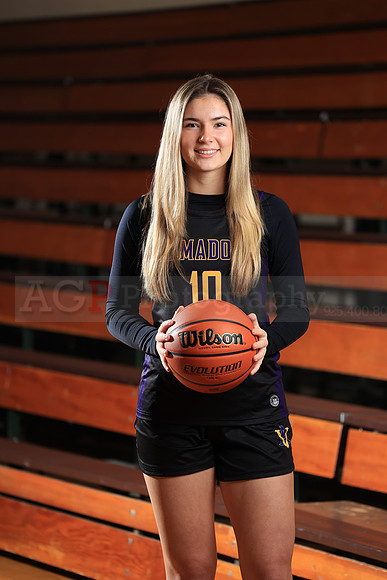 AVHS_Girls_Varsity_BB031