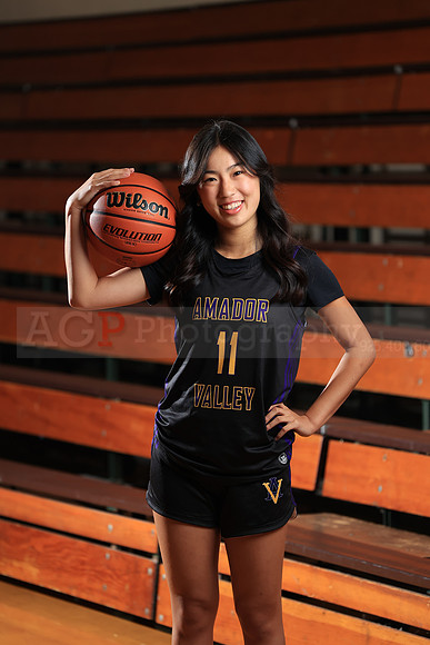 AVHS_Girls_Varsity_BB037