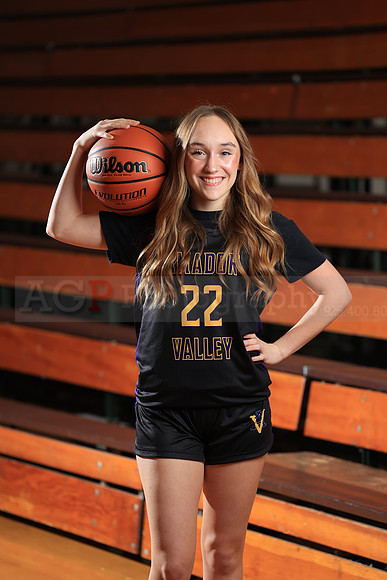 AVHS_Girls_Varsity_BB043
