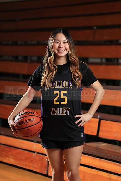 AVHS_Girls_Varsity_BB050