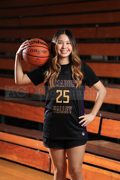 AVHS_Girls_Varsity_BB053