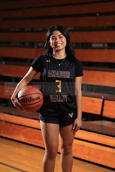 AVHS_Girls_Varsity_BB056
