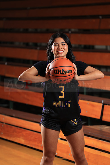 AVHS_Girls_Varsity_BB059