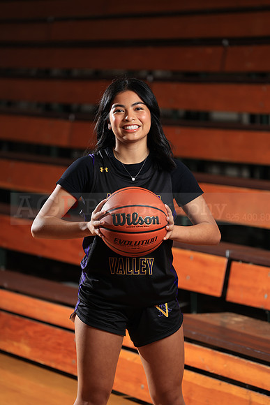 AVHS_Girls_Varsity_BB063