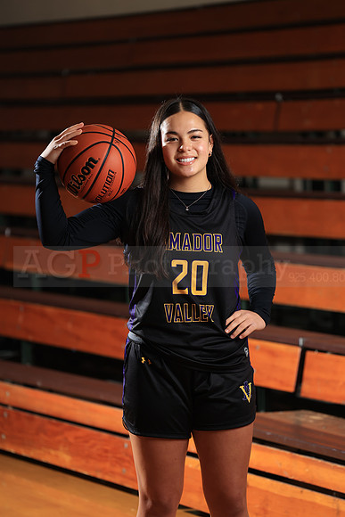AVHS_Girls_Varsity_BB073