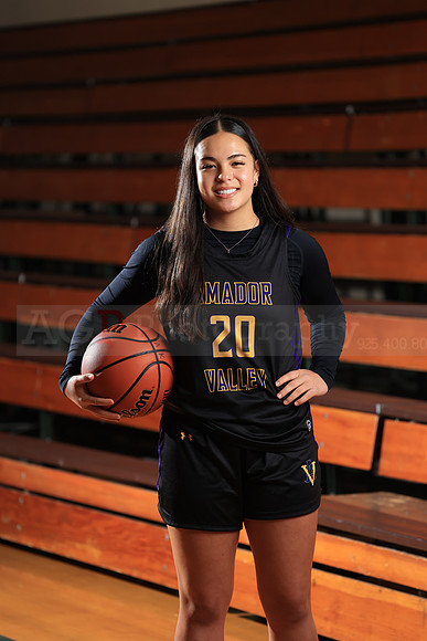 AVHS_Girls_Varsity_BB078