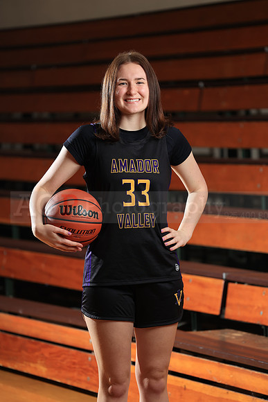 AVHS_Girls_Varsity_BB081