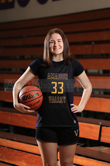 AVHS_Girls_Varsity_BB086