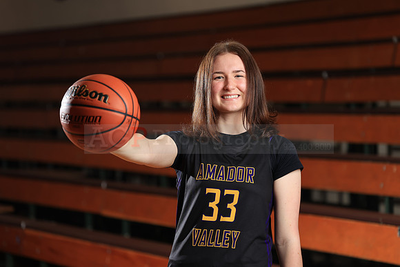 AVHS_Girls_Varsity_BB091