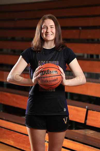 AVHS_Girls_Varsity_BB097
