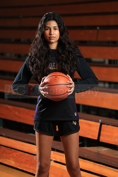 AVHS_Girls_Varsity_BB102