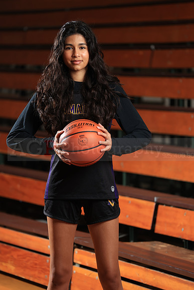 AVHS_Girls_Varsity_BB103