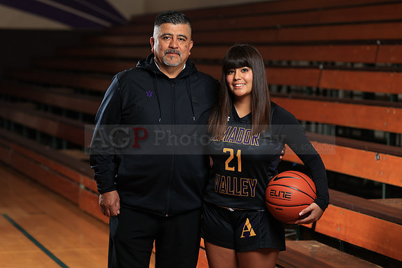AVHS_Girls_JV_Fr_BB025