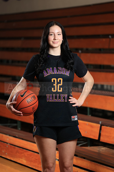 AVHS_Girls_JV_Fr_BB063