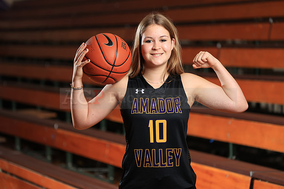 AVHS_Girls_JV_Fr_BB135