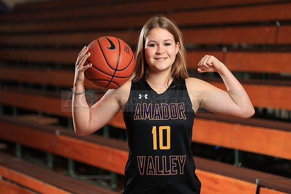 AVHS_Girls_JV_Fr_BB136