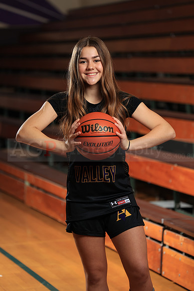 AVHS_Girls_JV_Fr_BB194