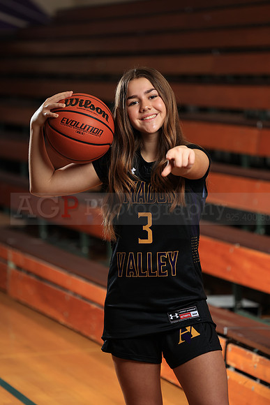 AVHS_Girls_JV_Fr_BB205