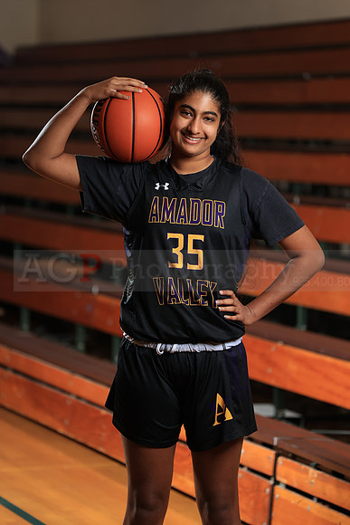 AVHS_Girls_JV_Fr_BB215