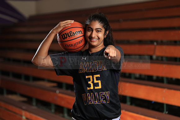 AVHS_Girls_JV_Fr_BB228