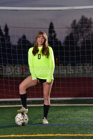 Varisity_Girls_Soc131