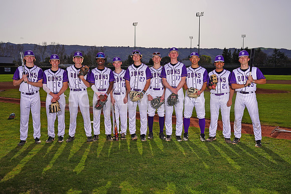 AVHS_BB_Seniors017