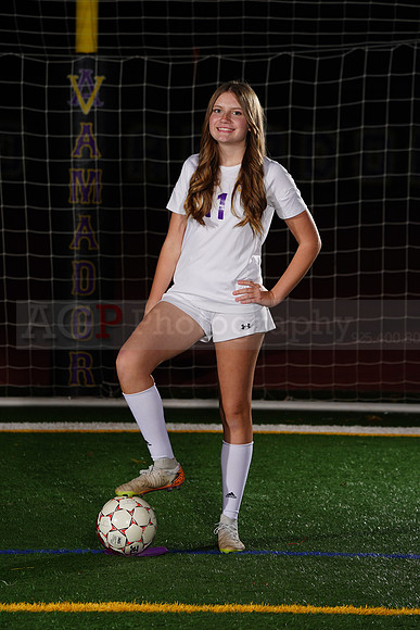 Freshmen_GirlsSoc001