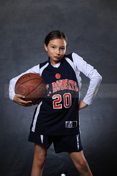 SR_Girls_4th_West_BB008