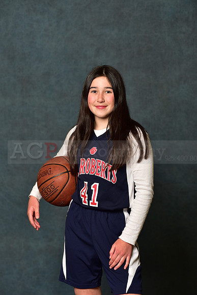 SR_Girls_6th_B_BB014