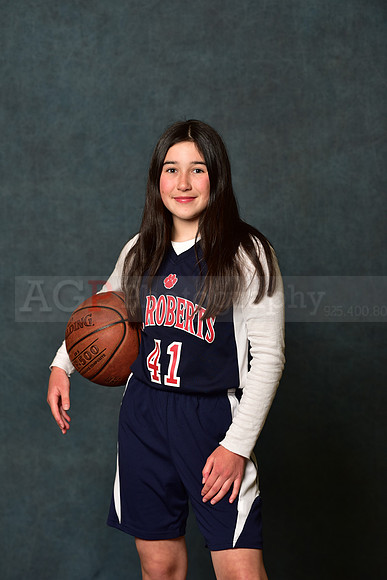 SR_Girls_6th_B_BB015