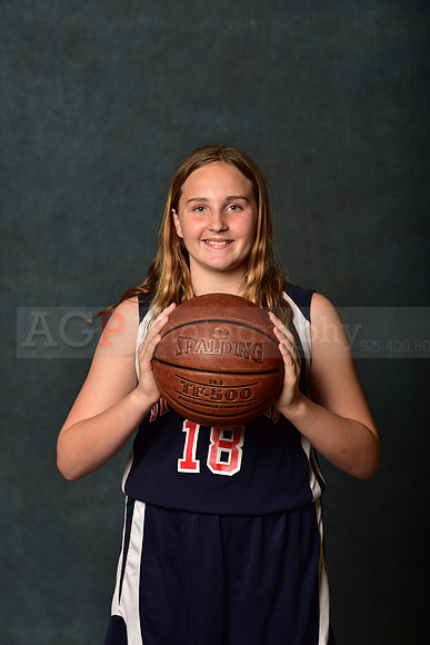 SR_Girls_6th_B_BB032