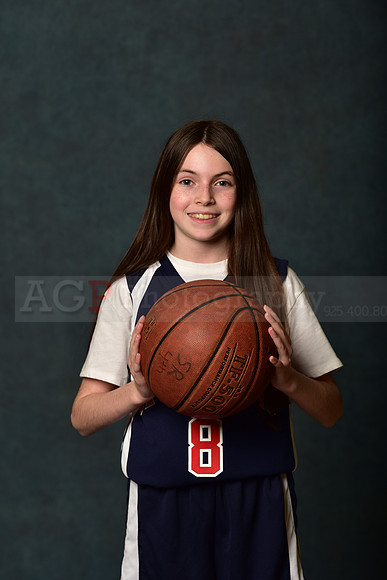 SR_Girls_6th_B_BB034