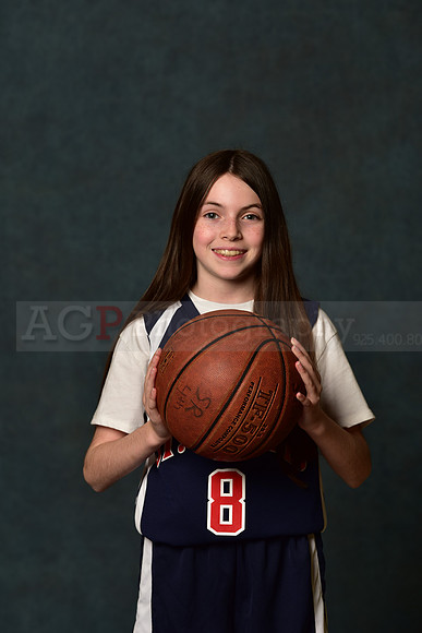 SR_Girls_6th_B_BB035