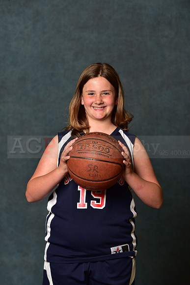 SR_Girls_6th_B_BB043