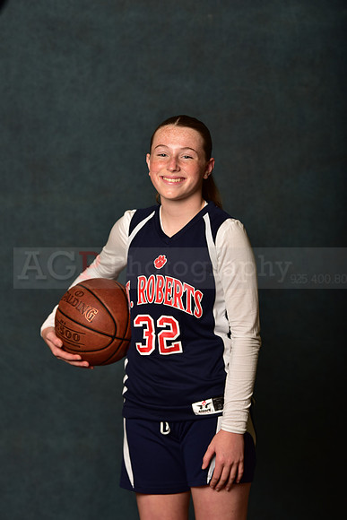 SR_Girls_6th_B_BB050