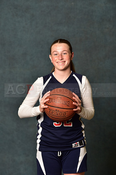 SR_Girls_6th_B_BB048