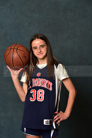 SR_Girls_6th_A_BB010