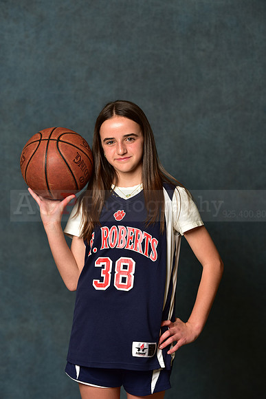 SR_Girls_6th_A_BB011